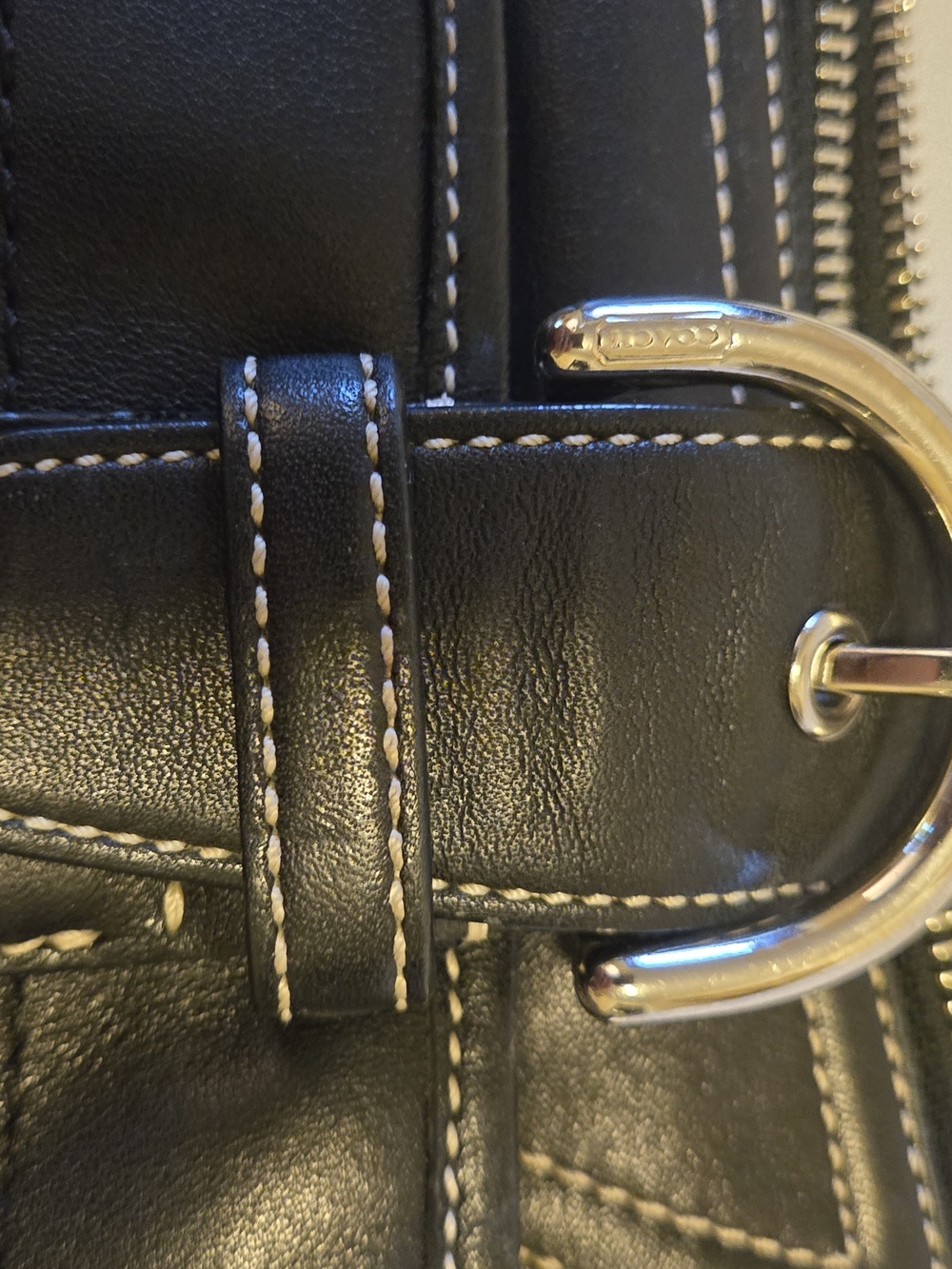 Coach Soho Black Leather Shoulder Buckle Bag. Style 9544 Great Leather Condition - Picture 16 of 16